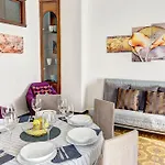 Naxos Apartment *